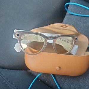 Ray Ban Meta glasses